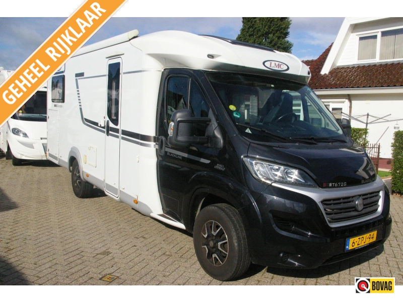 LMC Blackline 672 G Enkele bedden, XXL Garage