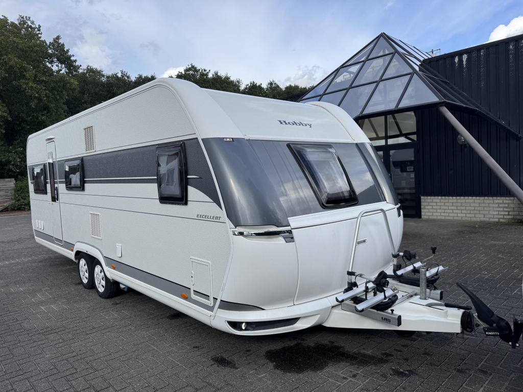 Hobby Excellent 650 UMFE 2021 | Mover | Voortent