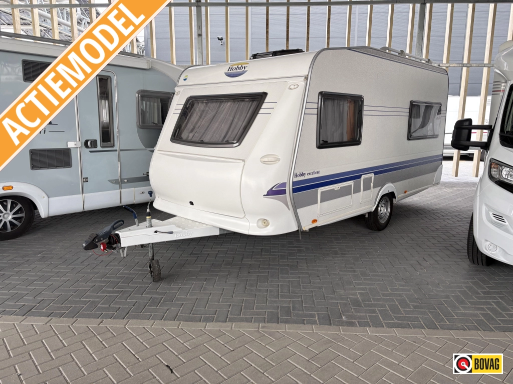 Hobby Excellent 440 SF Voortent / Fietsendrager