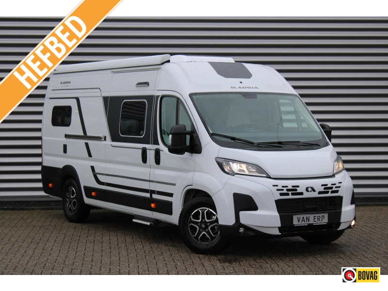 Adria Twin 640 SGX 140PK Automaat Trekhaak