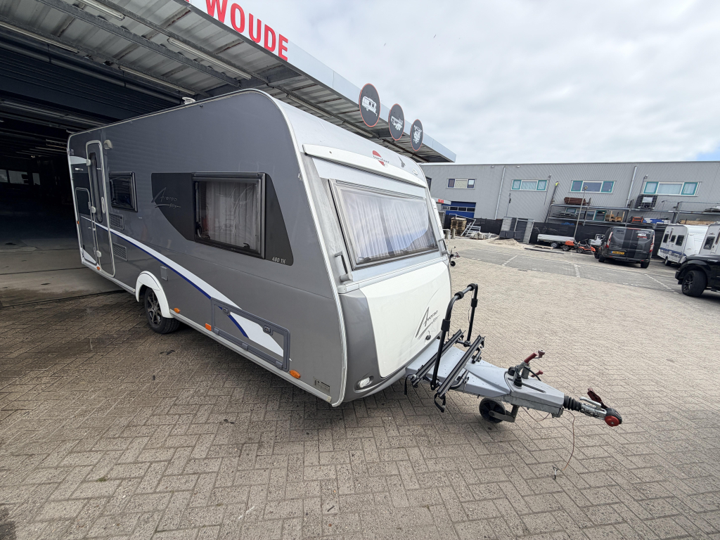 Bürstner Averso 480 TK Stapelbed. voortent