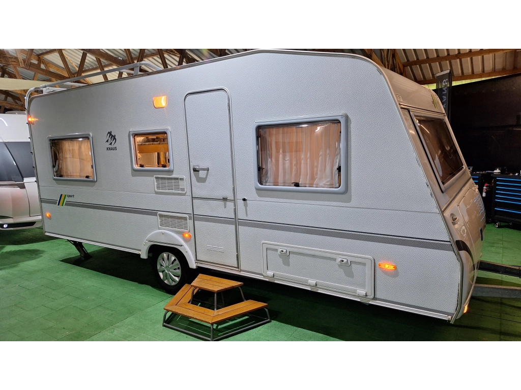 Knaus Sport 500 KU Zakluifel/stapelbed