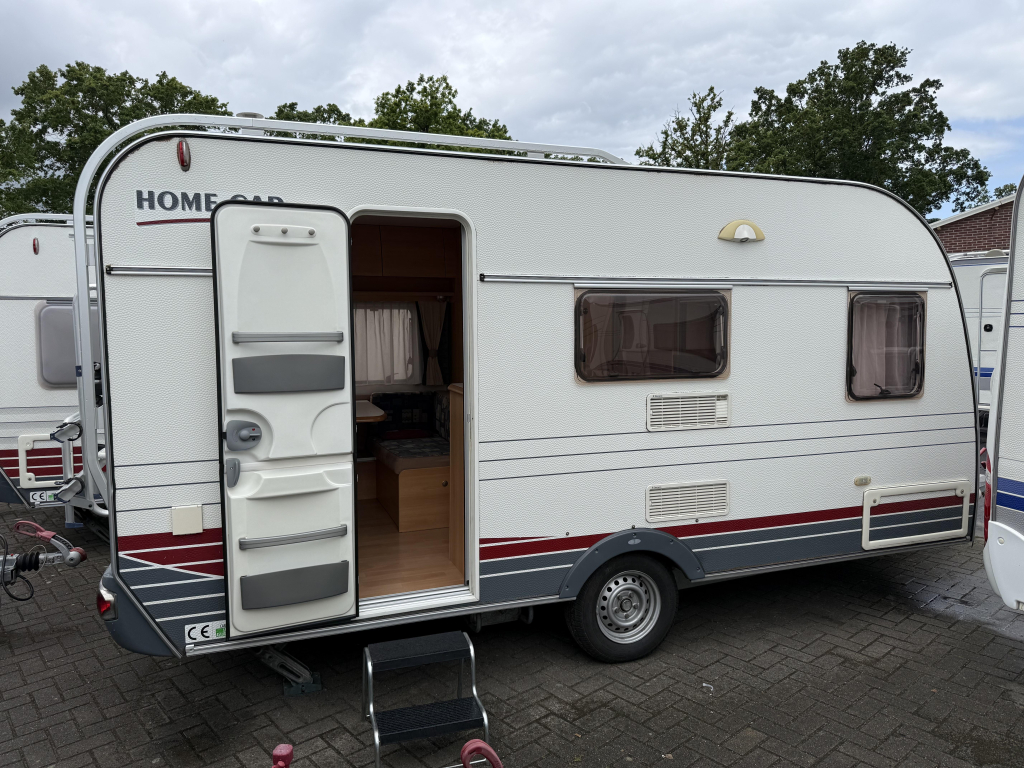 Home-Car Racer Trophy 430 TZF VASTBED TREINZIT VOORTENT