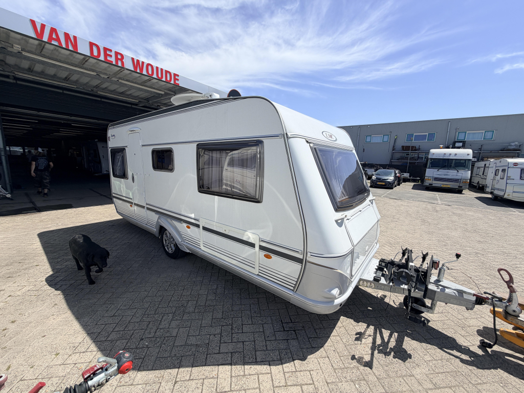 LMC Sunny 490 K Enkele bedden. Mover tent