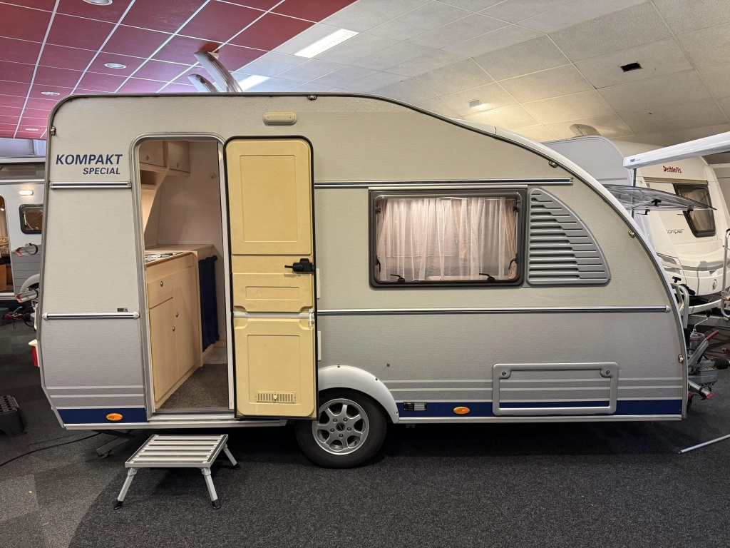 Kip Kompakt Special 37 EK 2 BEDDEN OF GROOTBED TENT