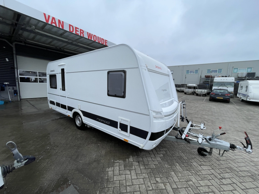 Dethleffs Nomad 470 FR Unico voortent Truma mov.