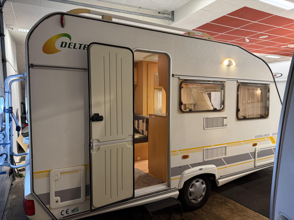 Delta Euroliner 3900 TZV VASTBED ZITJE VOORTENT