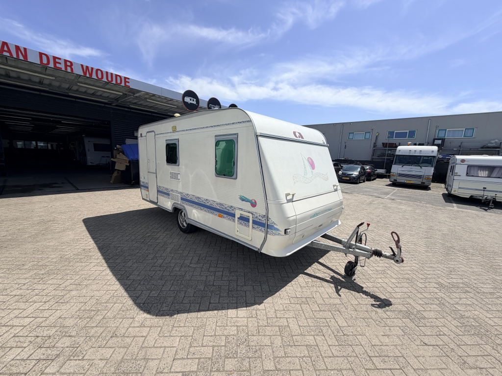 Adria Unica B 432 PX Fransbed, Zitje, Voortent