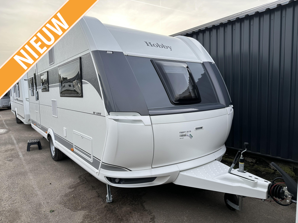 Hobby De Luxe  540 KMFe gratis dakairco