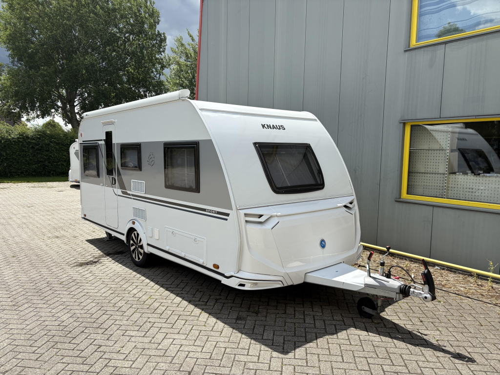 Knaus Sport 460 EU Thule luifel, Dak airco