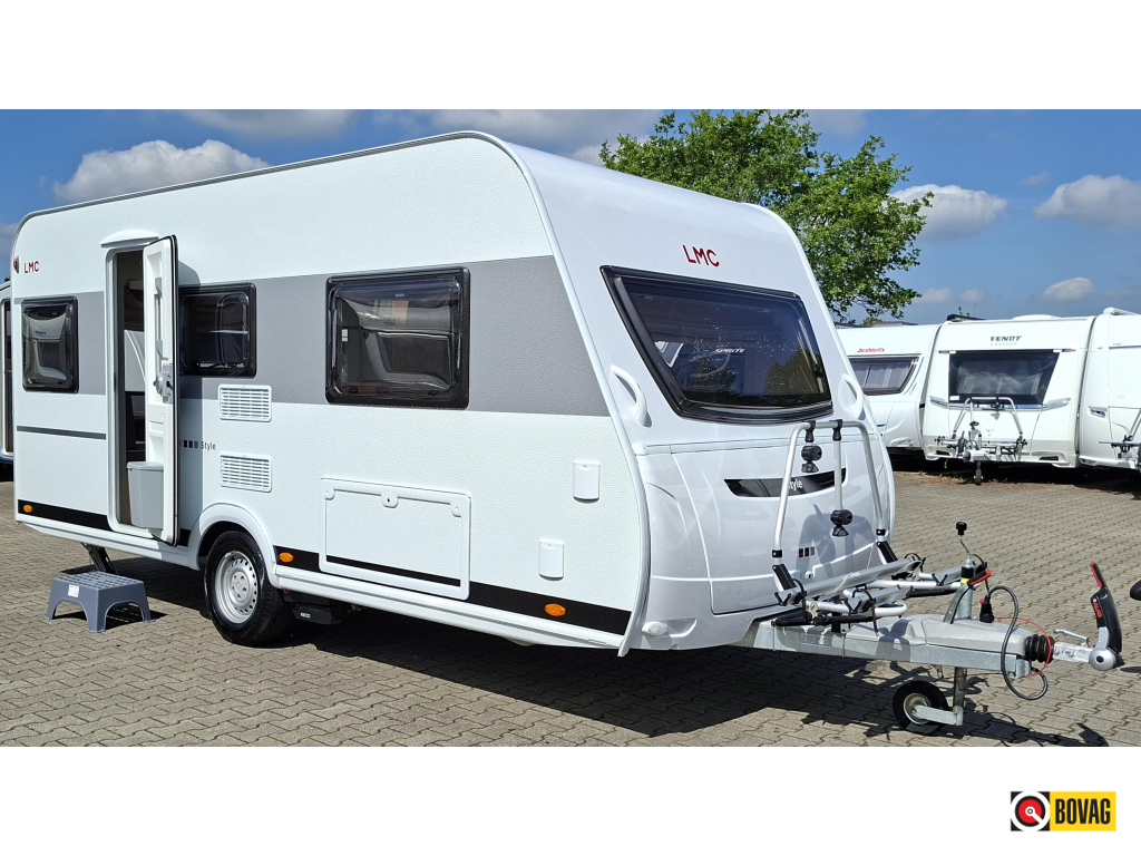 LMC Style Comfort 460 E incl. Mover en Luifel !
