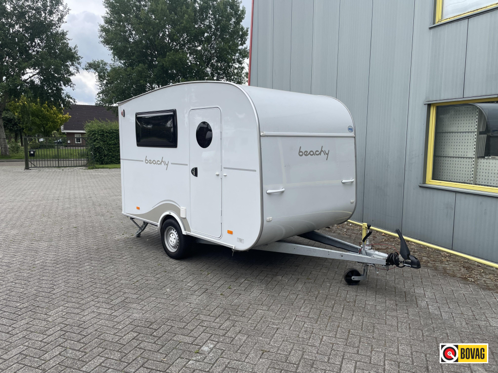 Hobby Beachy 360 met Luifel