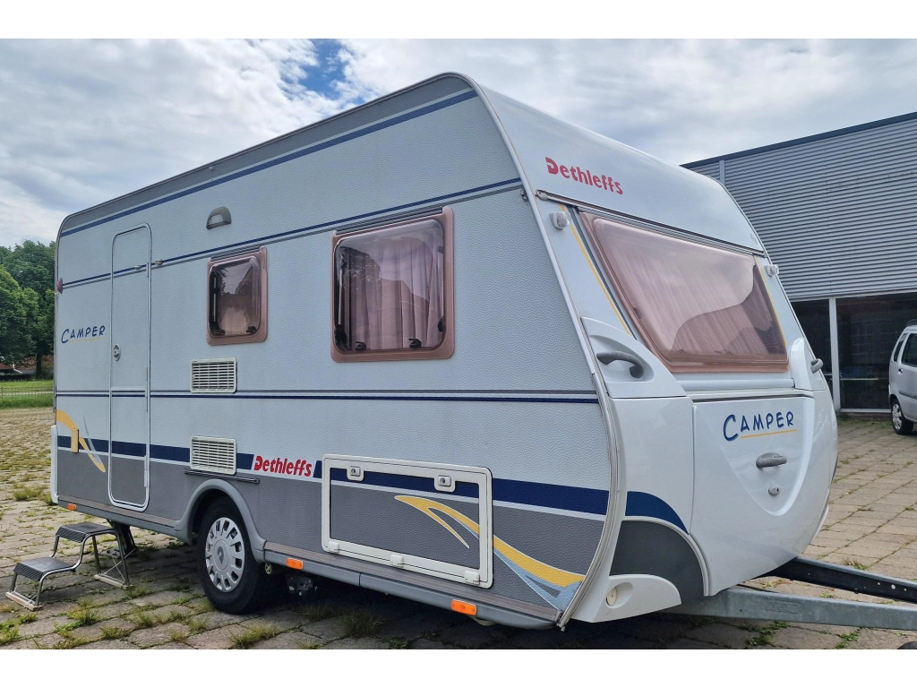 Dethleffs Camper 440 DB + Caravanmover + voortent