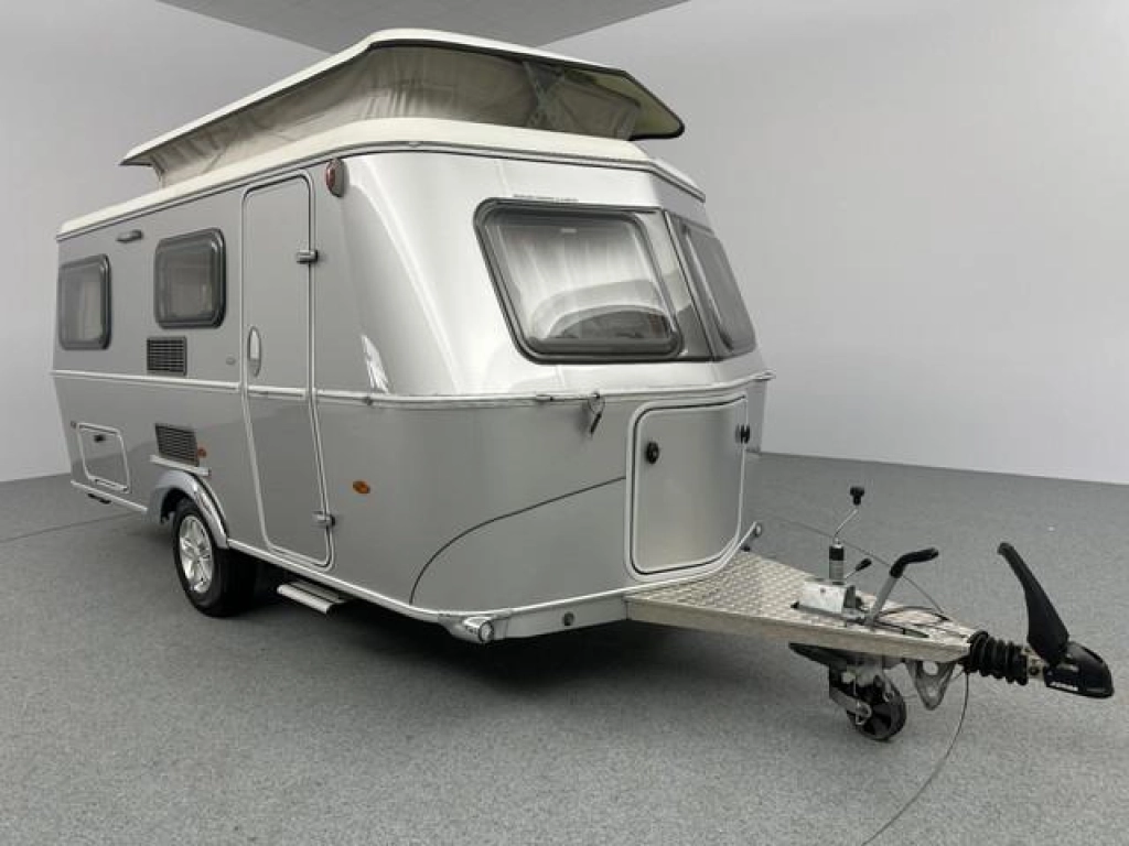 Eriba Touring 542