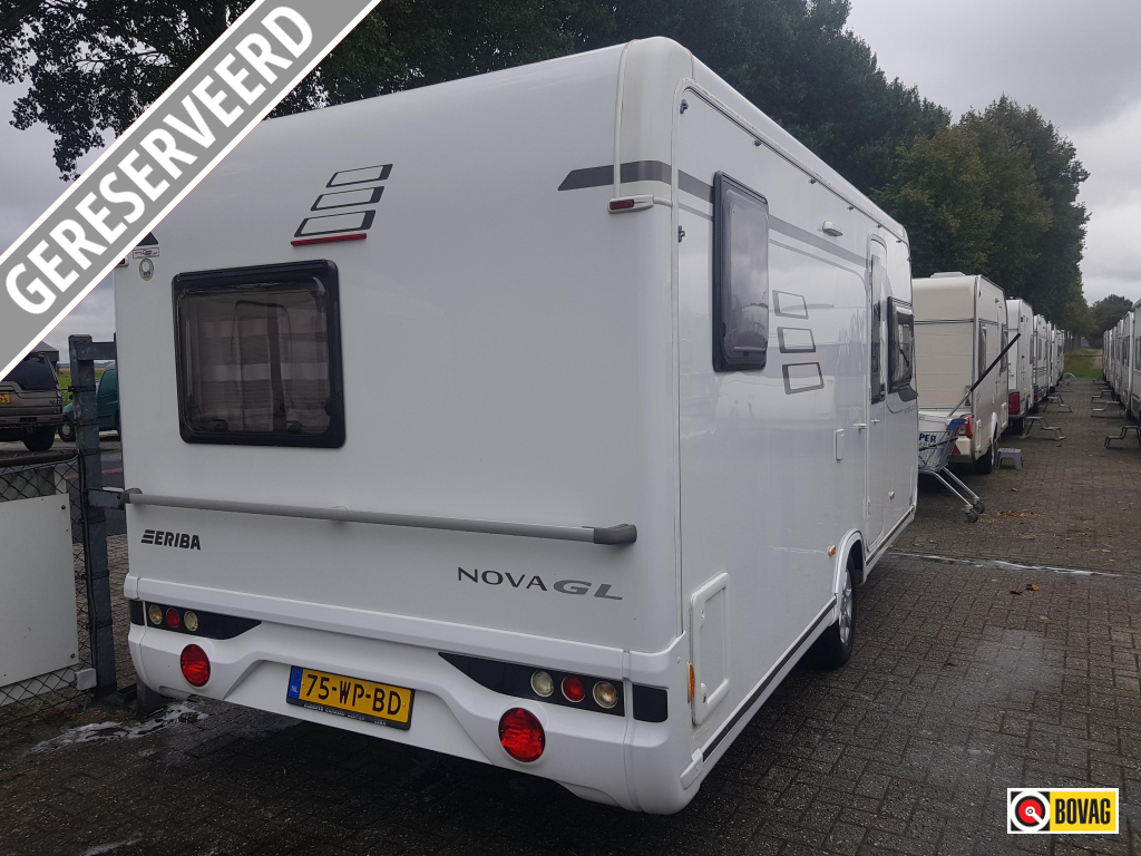 Eriba Nova GL  Mover en tent