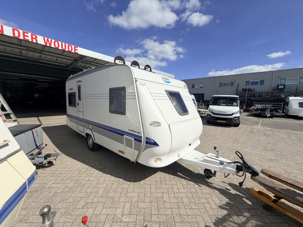 Hobby Excellent Easy 460 UFE Tent luifel fransbed zit