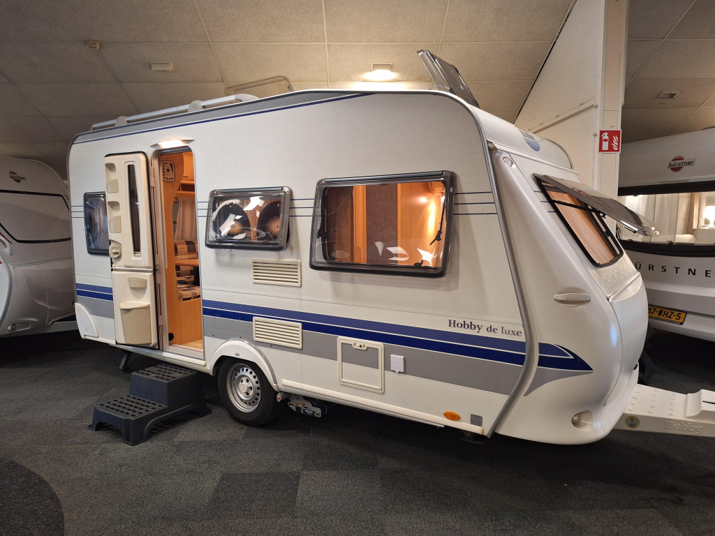 Hobby De Luxe 455 UF VASTBED VOORTENT MOVER