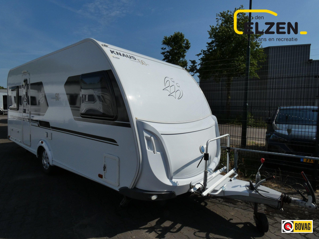 Knaus Sudwind Celebration 500 FU Mover, voortent, fietsdr.