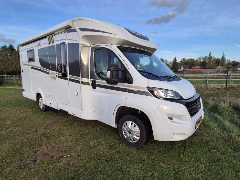 Malibu Compact  AUTOMAAT 130PK 1e eig NW