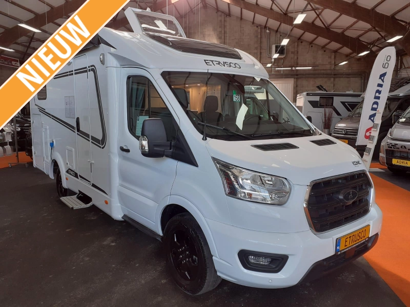 Etrusco V 6.8 SCF Face to face zitgroep