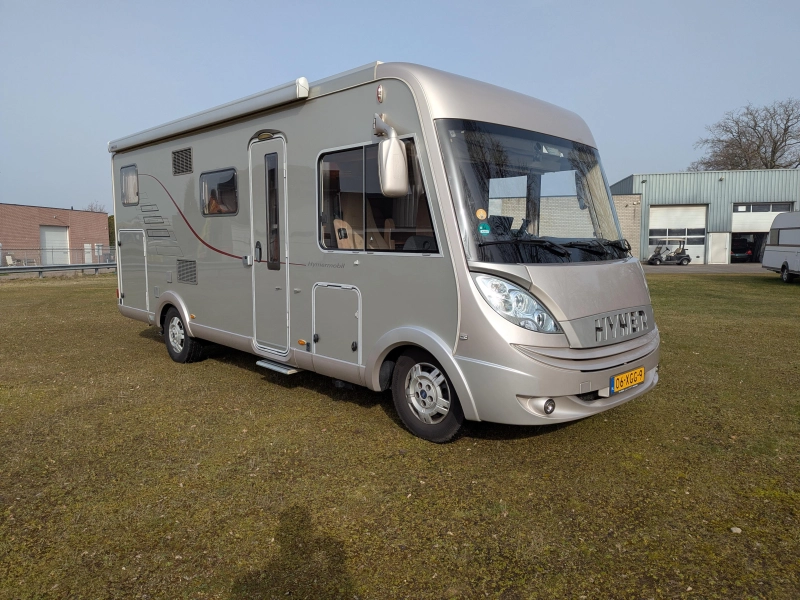 Hymer B678  weinig kilometers