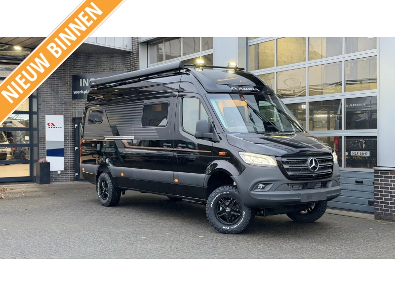 Adria Super-Twin 700 SGX Mercedes-Benz 4x4