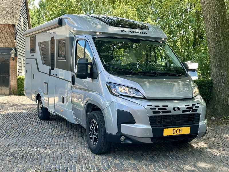 Adria Compact DL 60 Years Selection | zeer compleet!