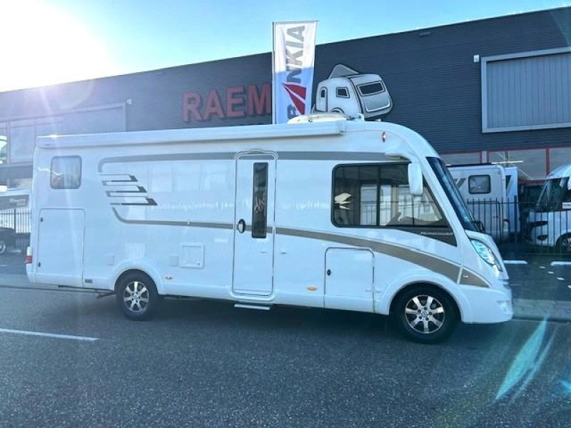 Hymer B584  B588 - automaat - lage KM