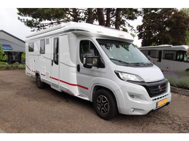 LMC Cruiser 732 *2x1 pers. bed + hefdak*