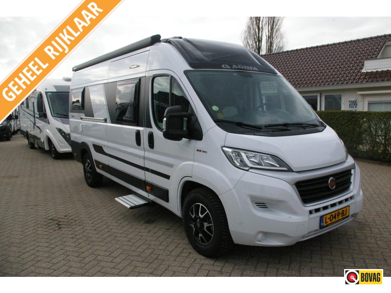 Adria Supreme 640 SLB Enkele bedden, panorama.