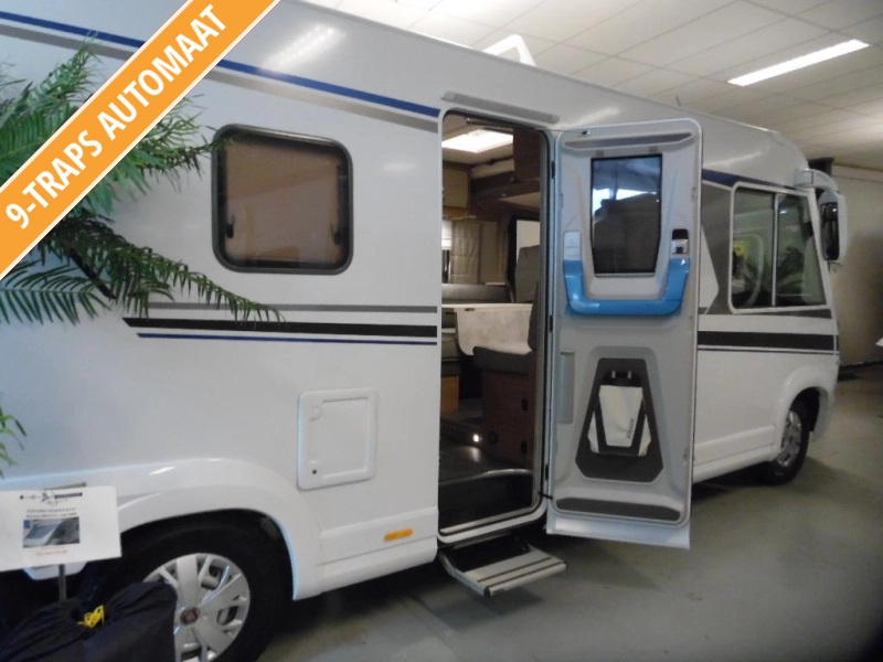 Knaus Live I 900 LEG € 10000,- Bonus accessoir