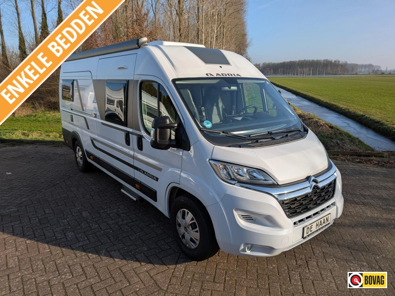 Adria Twin Axess 640 SL Lengtebedden buscamper