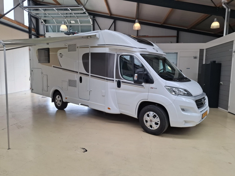 Hymer Carado 447 T 140PK Enkele Bedden Solar