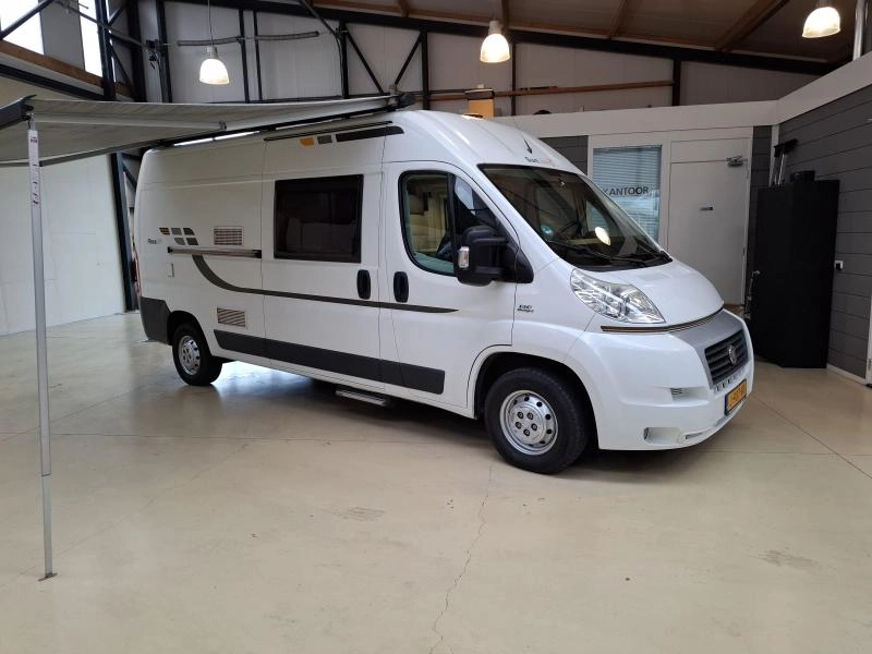 Adria Twin 600 Sunliving 130PK  Solar