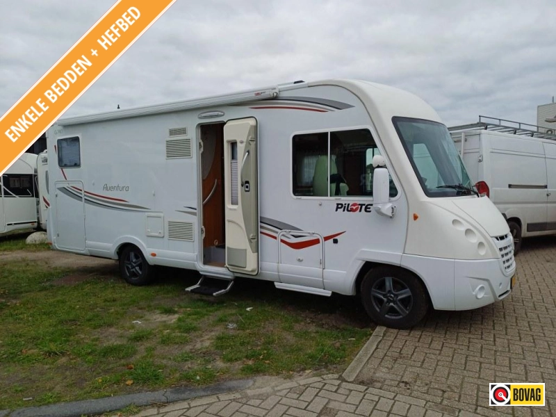 Pilote Aventura 740 LGJ