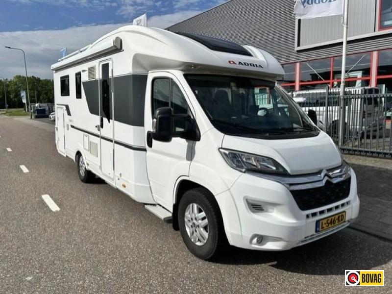 Adria Coral Axess 670 SL