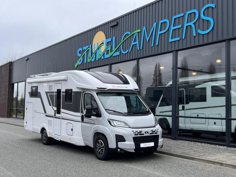 Adria Coral 670 DL 180PK AUT/NAVI/CAMERA