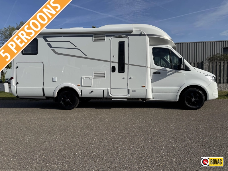 Hymer B-MC T 680 enkele bedden hefbed