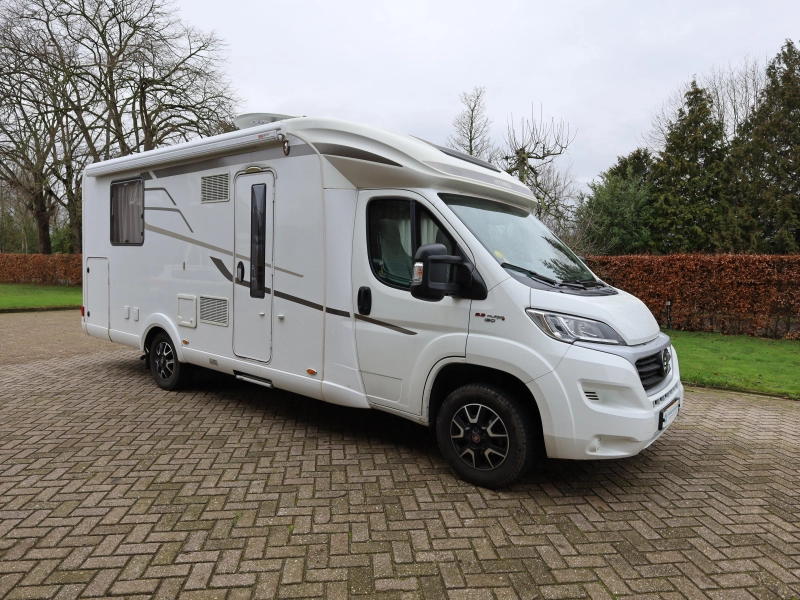 Hymer T 698 CL Queensbed