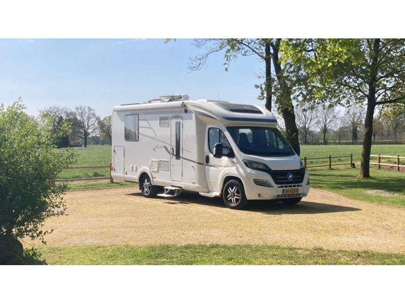 Hymer Tramp CL 698 T Queensbed - Automaat