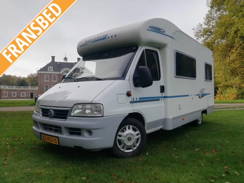 Adria Coral 573 DS met extra grote Sola