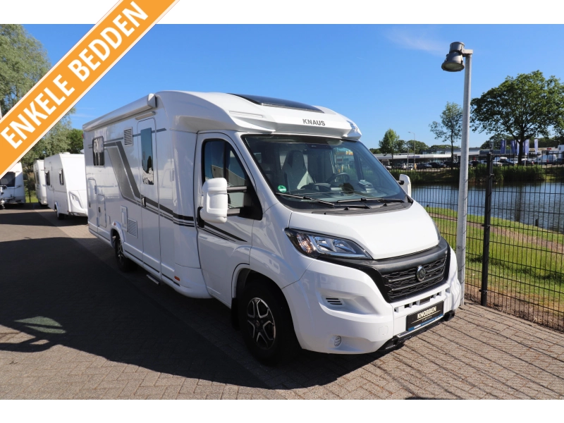 Knaus Sky TI 700 MEG Automaat / Enkele bedden