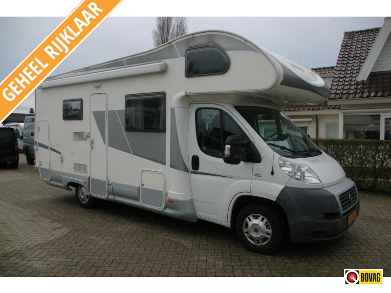 Elnagh Baron 47 D Dwars stapelbed, 2x airco