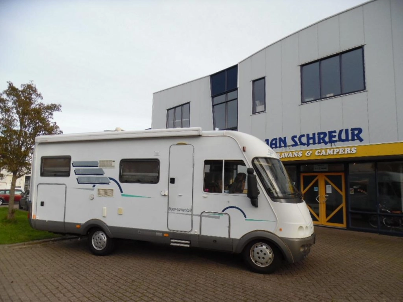 Hymer Mobil B 644 G Zeer ruime 6 persoons