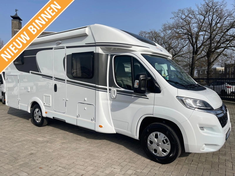 Hymer Carado 448
