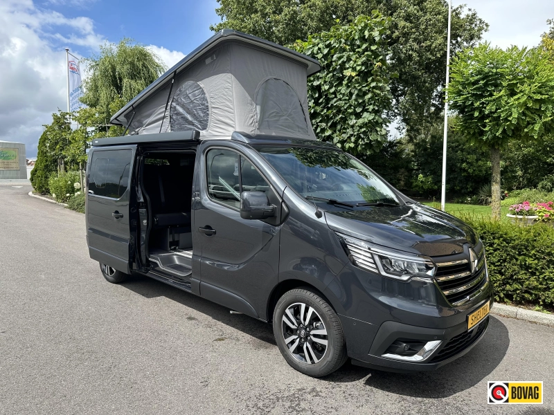 Renault Trafic  Hefdak + Slaapbank ZGAN