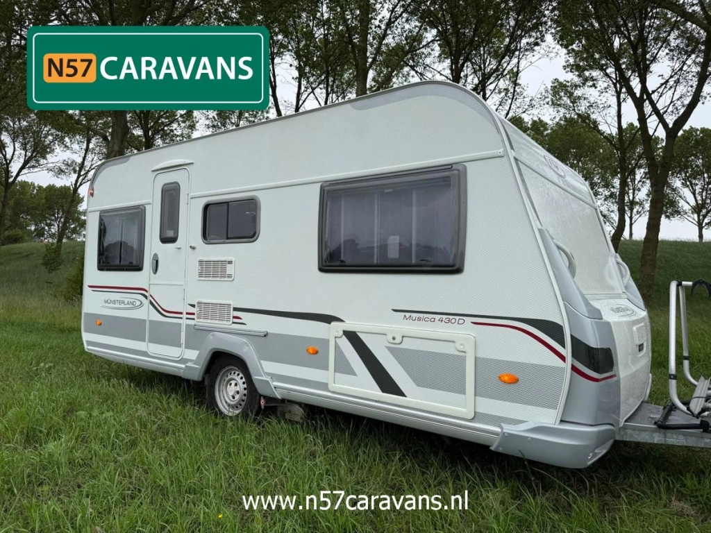 LMC Musica 430 D / voortent / 1e eigenaar