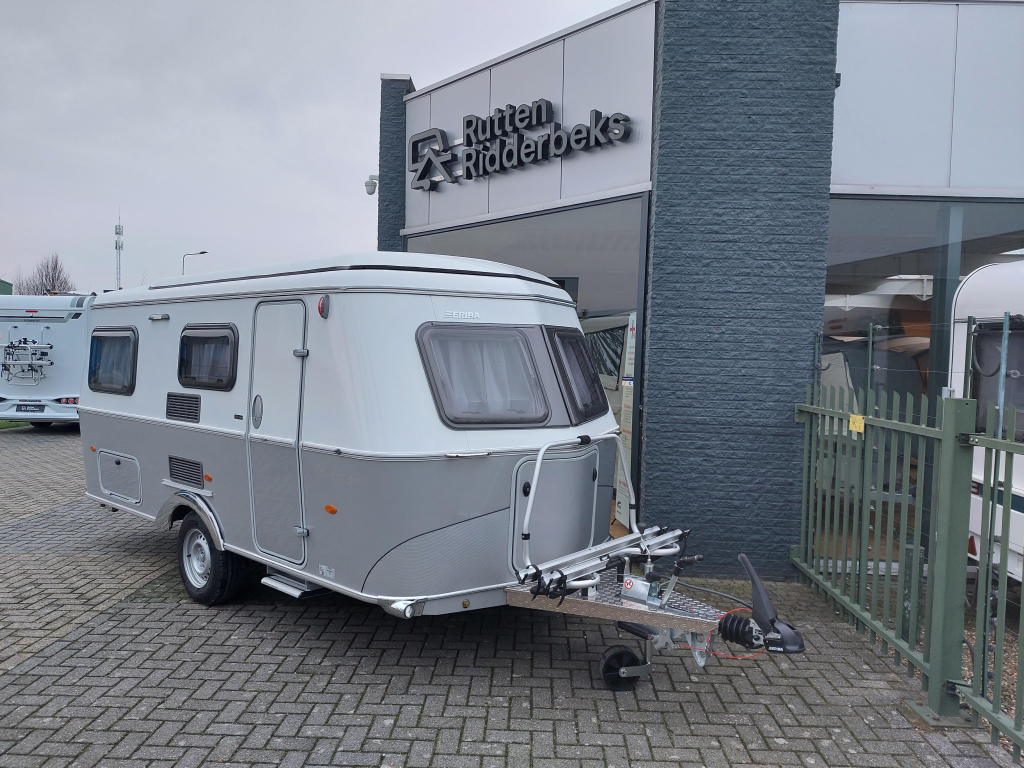 Eriba Touring 542