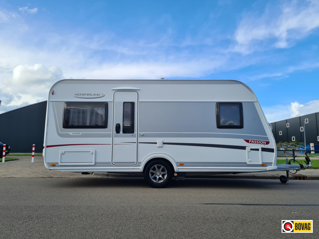 LMC Passion 440 D Voortent en mover