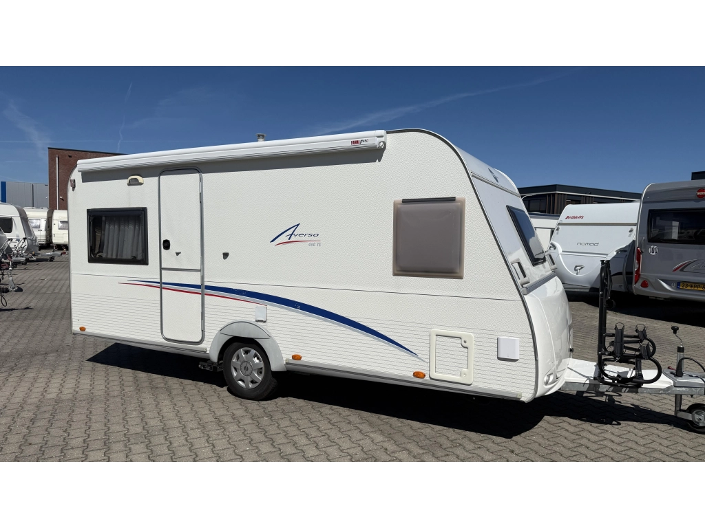 Bürstner Averso 460 TS frans bed rondzit toilet
